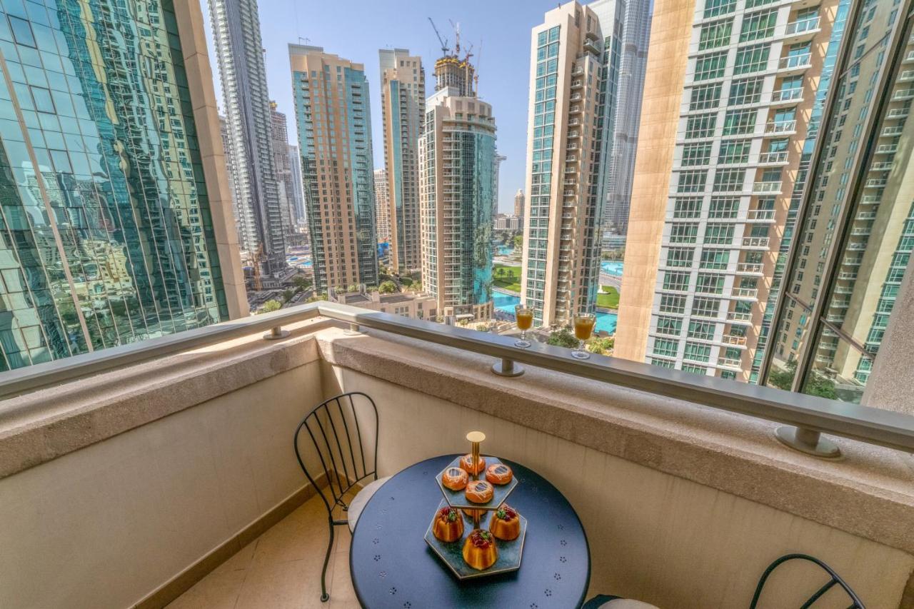 ドバイBellavista - Breath-Taking - 2Br - Boulevard Centralアパートメント エクステリア 写真