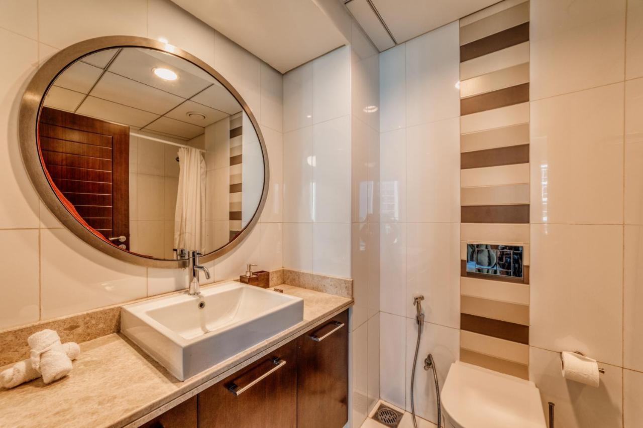 ドバイBellavista - Breath-Taking - 2Br - Boulevard Centralアパートメント エクステリア 写真
