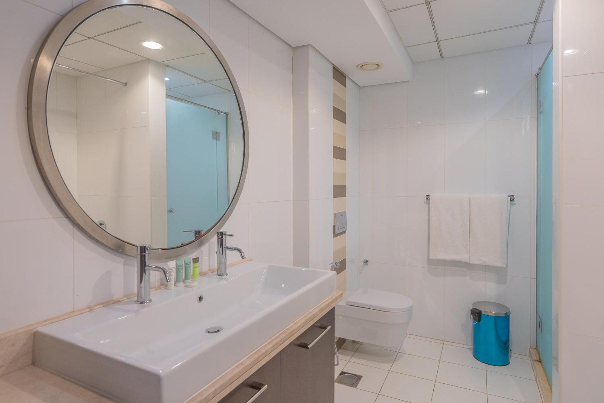 ドバイBellavista - Breath-Taking - 2Br - Boulevard Centralアパートメント エクステリア 写真